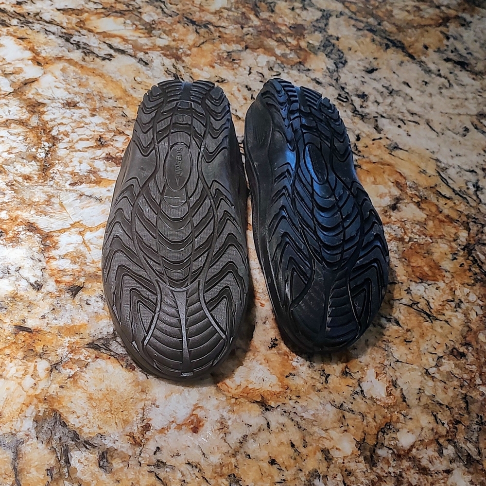 Speedo Men's Black Water Shoes. Size 9 NWT - Picture 7 of 11
